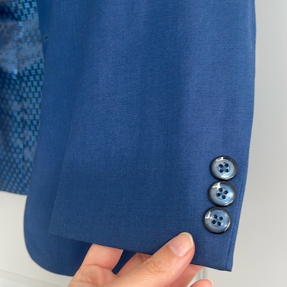 Raymond Men's 2-Piece Blue Suit - Picture 8 of 11